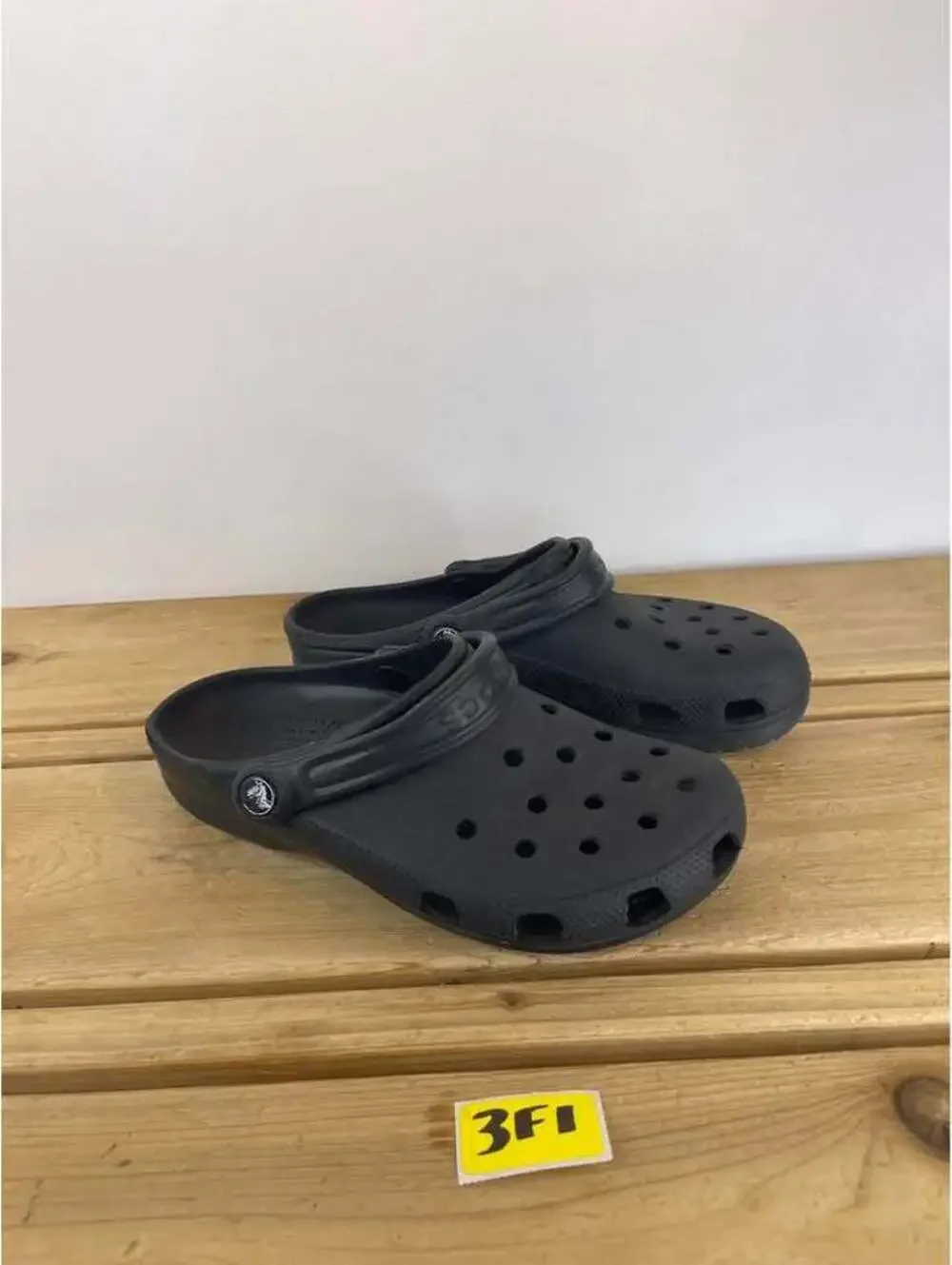 Black Crocs Classic Clogs Size M7 W9